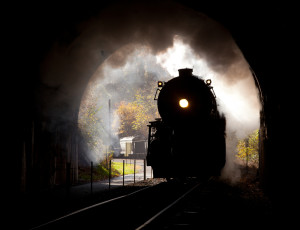 oncoming_train_shutterstock_87110158-300x230